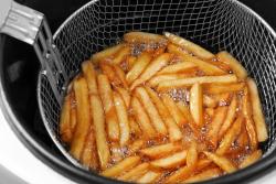 Comparativo entre frituras tradicionais e preparo na airfryer Comparativo entre frituras tradicionais e preparo na airfryer