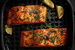 Receita de Salmão Grelhado na Airfryer: Pele Crocante e Interior Macio em 25 Minutos