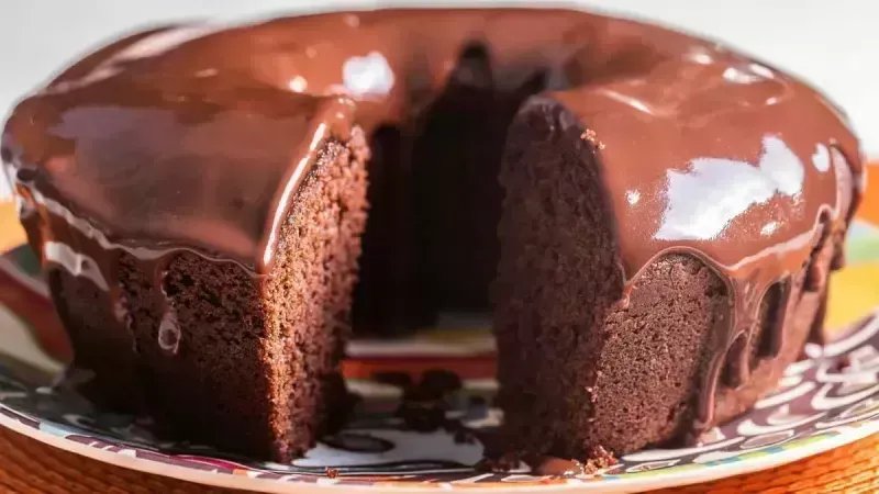 Bolo de Chocolate Fofinho e Macio | Receita Garantida
