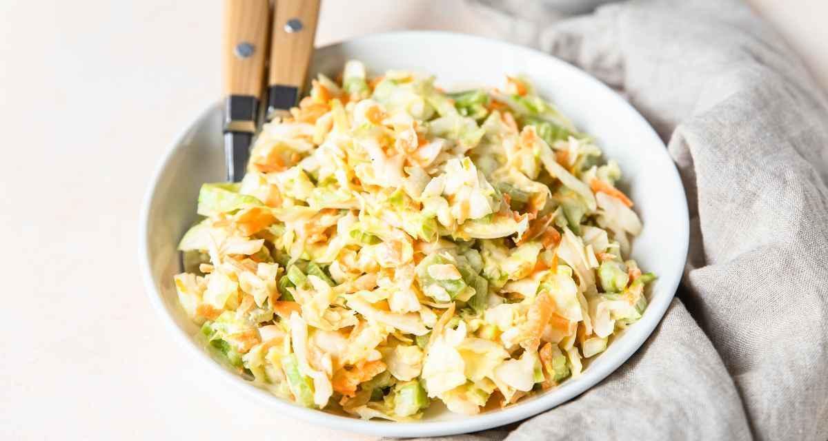 Salada de Repolho Agridoce Rápida | Acompanhamento Leve