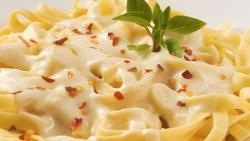 Macarrão ao Molho Branco em 15 Minutos | Receita Rápida