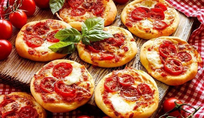 Minipizza Rápida com Massa Caseira | Lanche em 20 Minutos