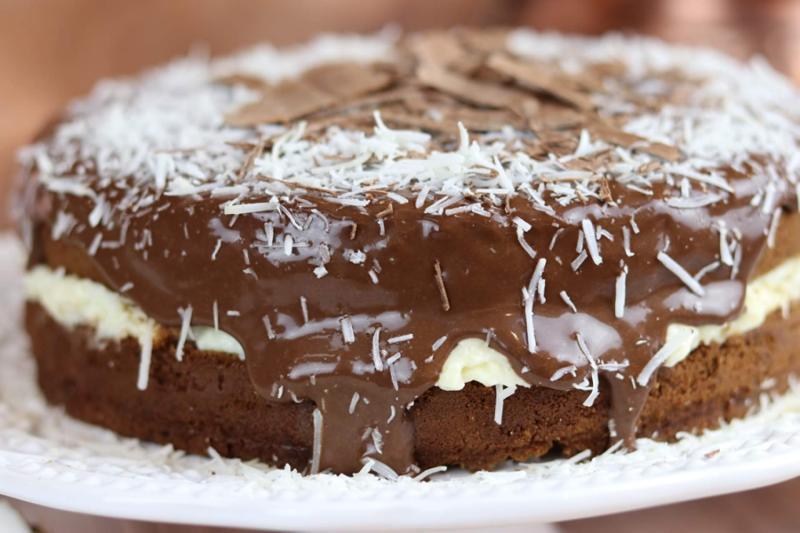 Como Fazer Bolo de Prestígio | Chocolate com Coco Irresistível
