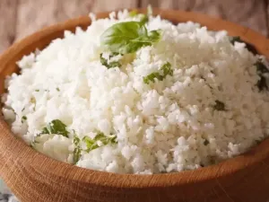 Receita de Arroz de Couve-Flor Low Carb | Substituto Saudável