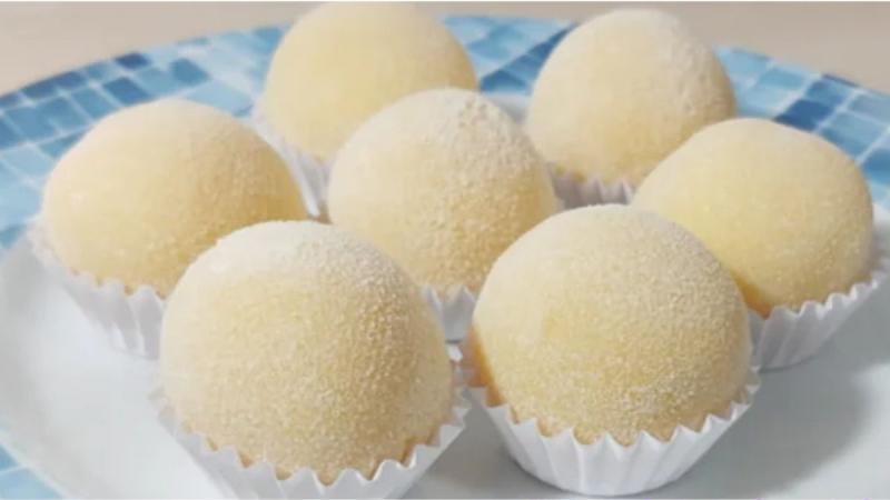 Brigadeiro Gourmet de Leite em Pó com Morango | Festa Chique