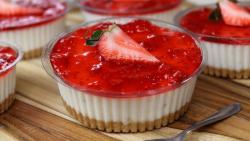 Cheesecake de Morango Sem Forno | Sobremesa Refrescante