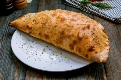 Calzone Recheado com Presunto e Queijo | Pizza Fechada