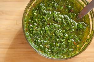 Receita de Molho Chimichurri Argentino Autêntico | Para Churrasco
