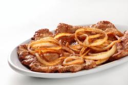 Bife Acebolado Suculento | Prato Tradicional Brasileiro