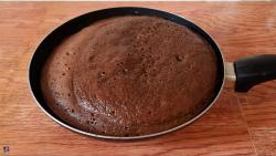 Bolo de Coco e Cacau na Frigideira | Receita Rápida