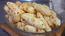 Bolinho de Polvilho Mineiro na Airfryer Bolinho de Polvilho Mineiro na Airfryer