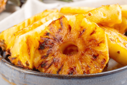 Abacaxi Grelhado Caramelizado na Airfryer Abacaxi Grelhado Caramelizado na Airfryer