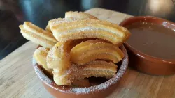 Churros Espanhol Crocante na Airfryer Churros Espanhol Crocante na Airfryer
