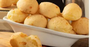 Receita de Pão de Queijo Mineiro na Airfryer: Receita Original que Estufa e Fica Macio