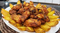Frango com Batatas na Airfryer Frango com Batatas na Airfryer